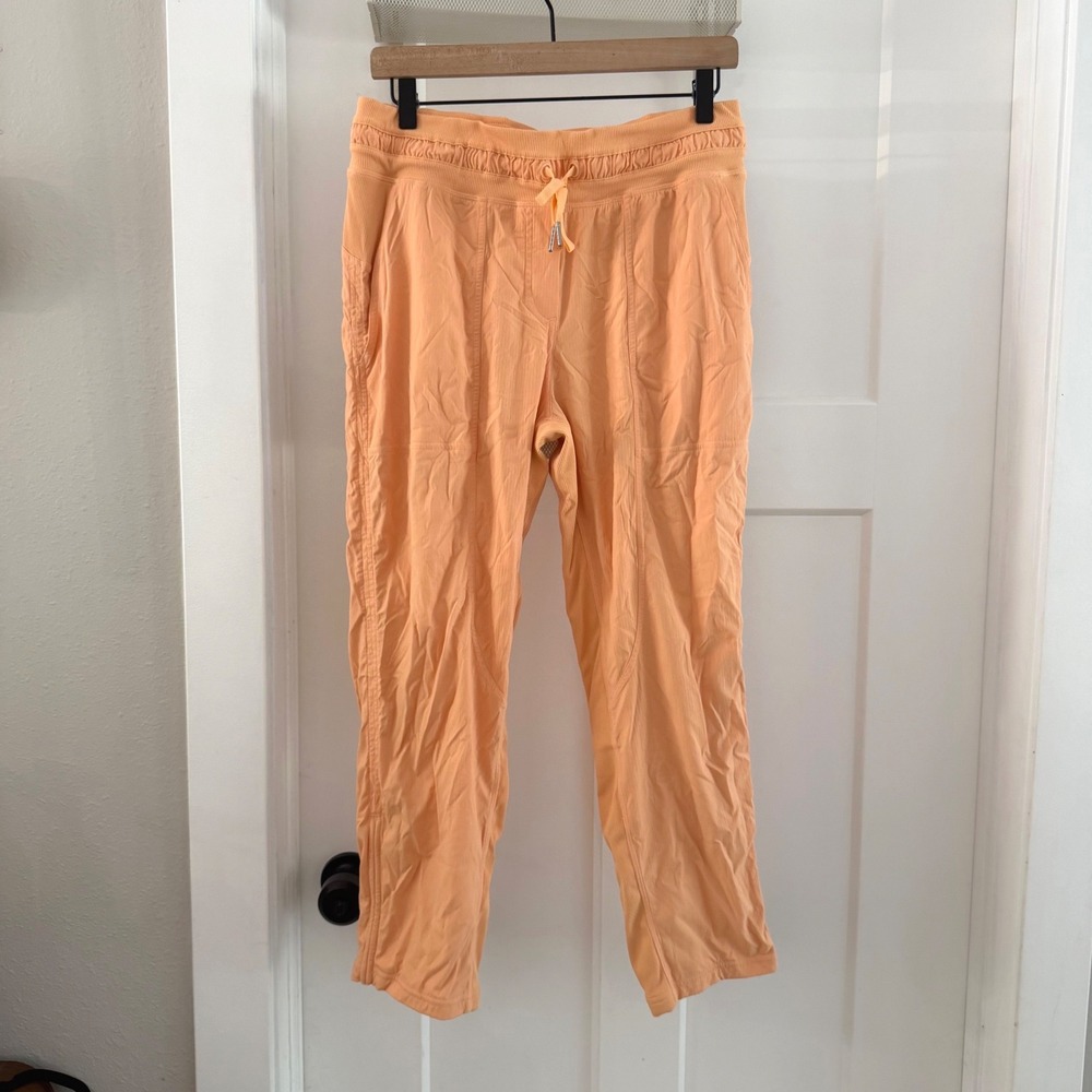Lululemon Dance Studio Mid-Rise Cropped Pant Rock Melon Orange Size 8